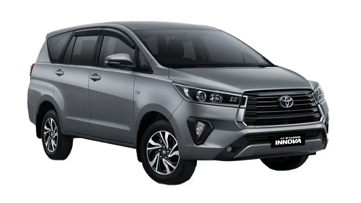 Sewa mobil tipe Toyota Innova Reborn